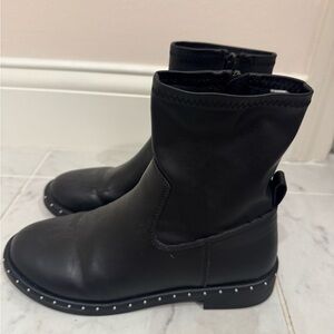 Zara girls black studded ankle boots size US 5